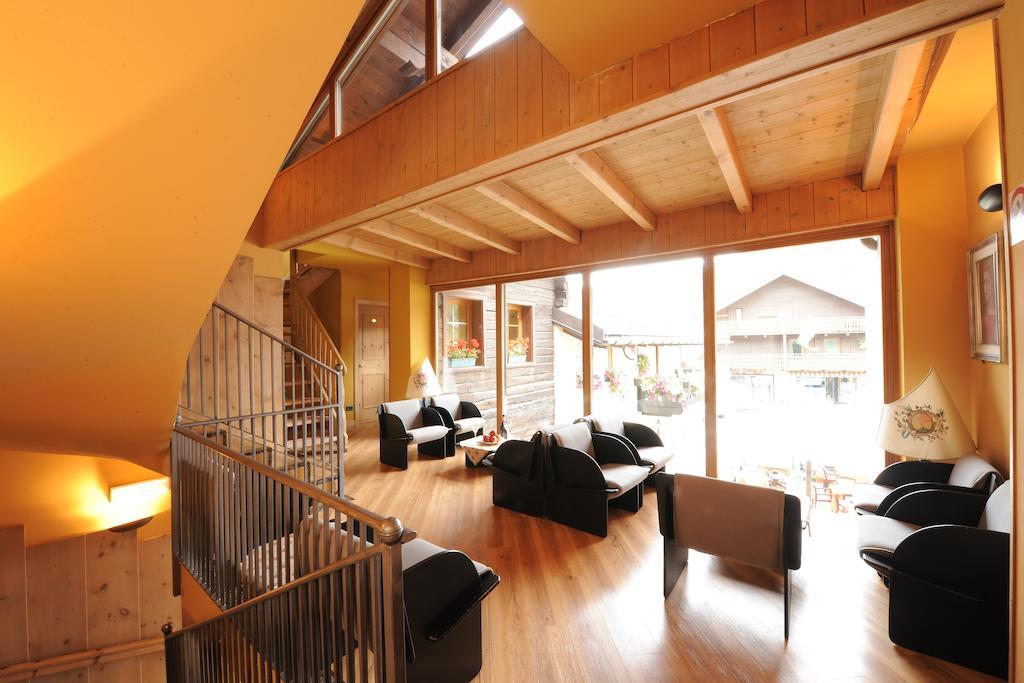 Hotel Astra Livigno Exterior foto